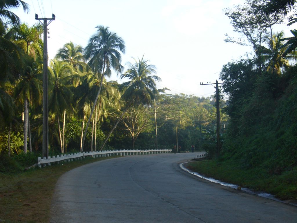 Früh am Morgen bin ich von Baracoa aufgebrochen, um vor der großen Hitze über die Passstraße Pass 'La Farola', deutsch 'Die Fackel' zu kommen.